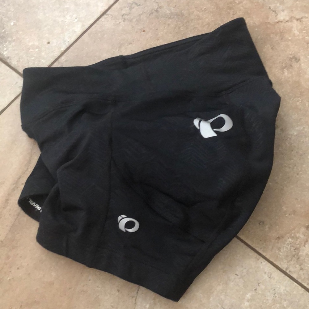 Pearl iZumi women padded cycling shorts